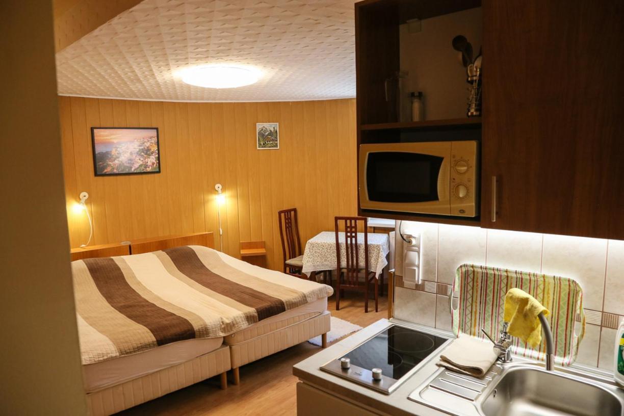 Molnar Apartment ชาร์วาร์ ภายนอก รูปภาพ