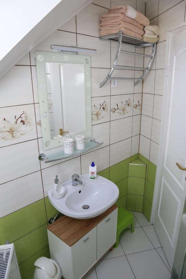 Molnar Apartment ชาร์วาร์ ภายนอก รูปภาพ