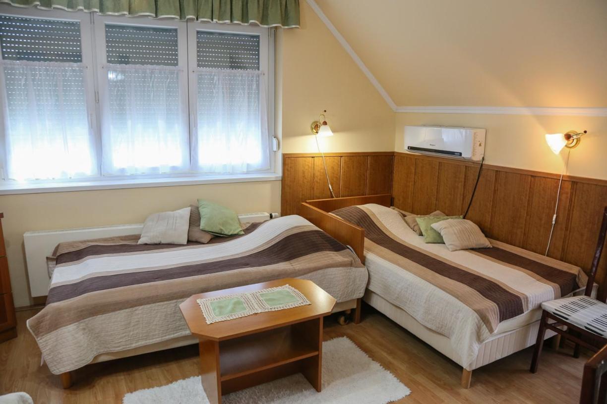 Molnar Apartment ชาร์วาร์ ภายนอก รูปภาพ