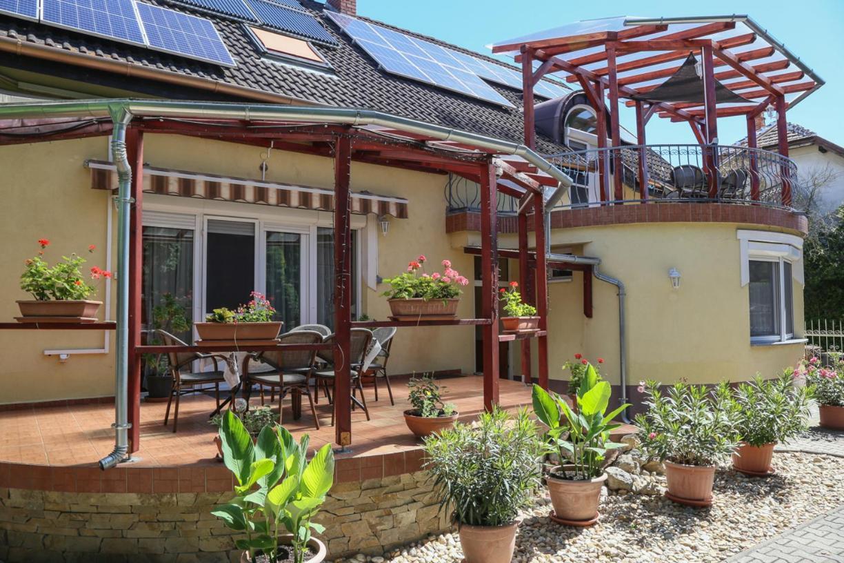 Molnar Apartment ชาร์วาร์ ภายนอก รูปภาพ