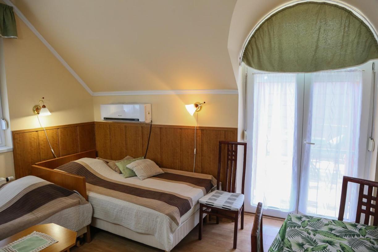 Molnar Apartment ชาร์วาร์ ภายนอก รูปภาพ